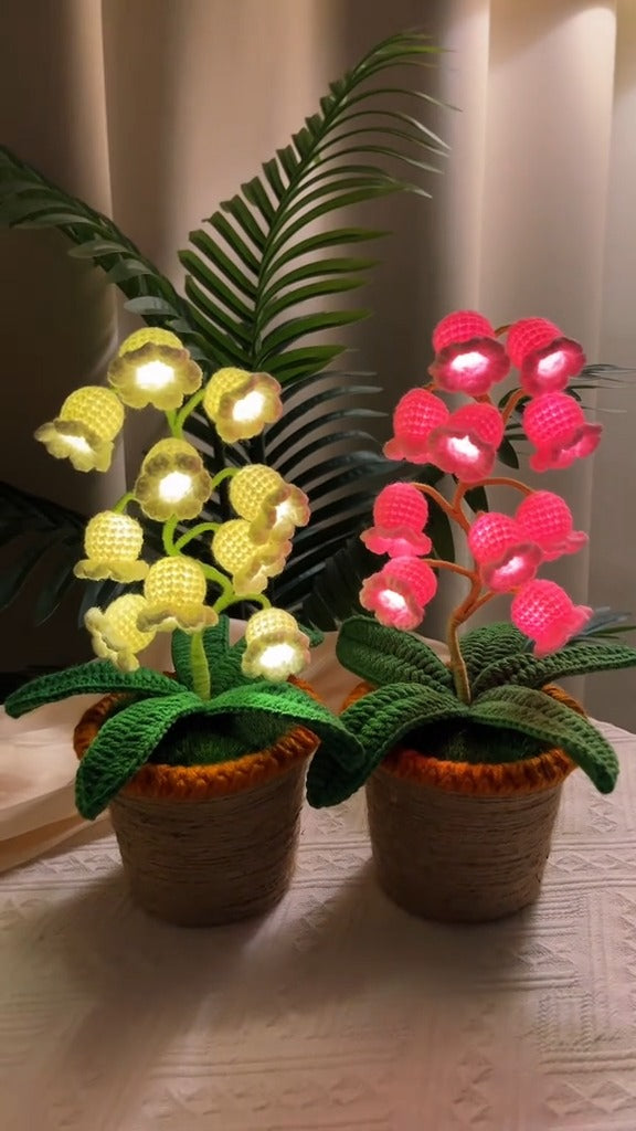 FloralGlow™ Crochet Flower Lamp