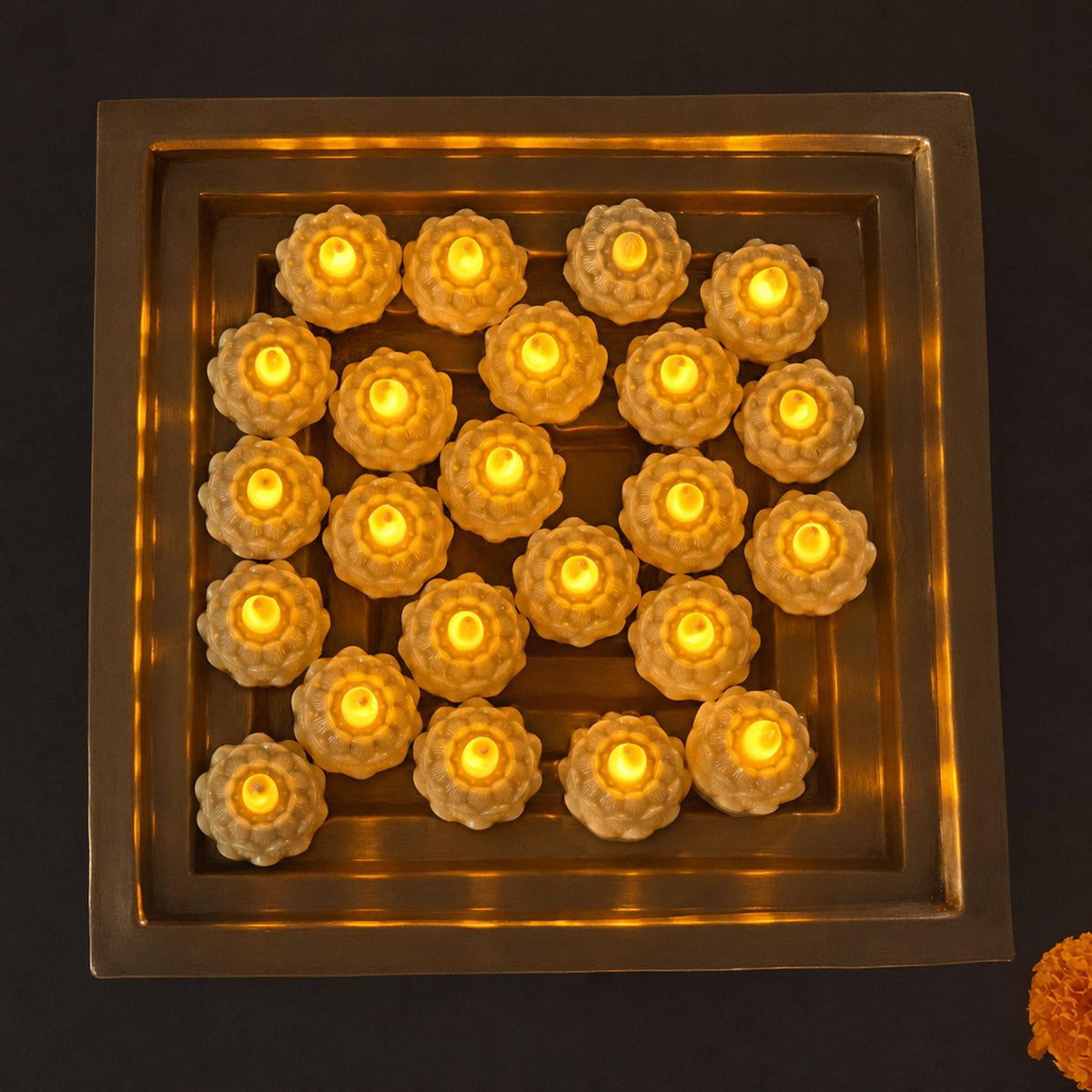 Lumora Floating Flameless LED Candles