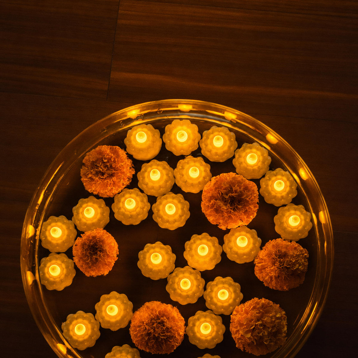 Lumora Floating Flameless LED Candles